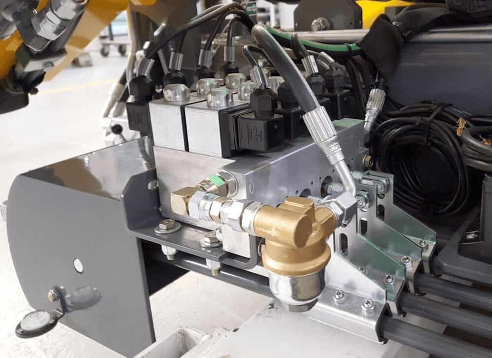 MOD10 electro-hydraulic retrofit block of proportional servocontrol modules